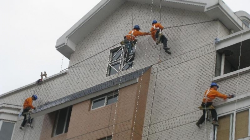 高空外墙漆翻新劳务发放与安全制度